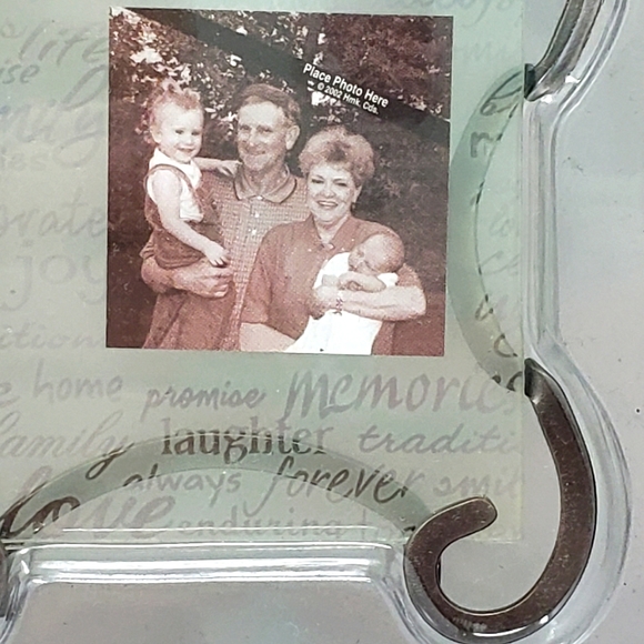 Hallmark The Family Tree Home Family Memories Photo Holder Frame Ornament QP1323 - Picture 4 of 9